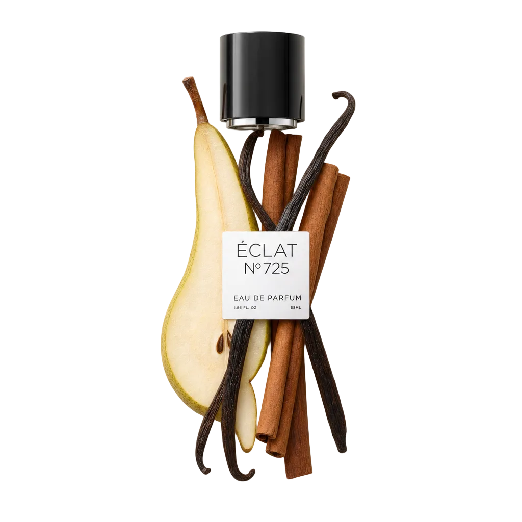 Kompozycja z plasterków gruszki, lasek cynamonu i strąków wanilii otacza czarną nasadkę z etykietą ÉCLAT Cinnamon & Pear.