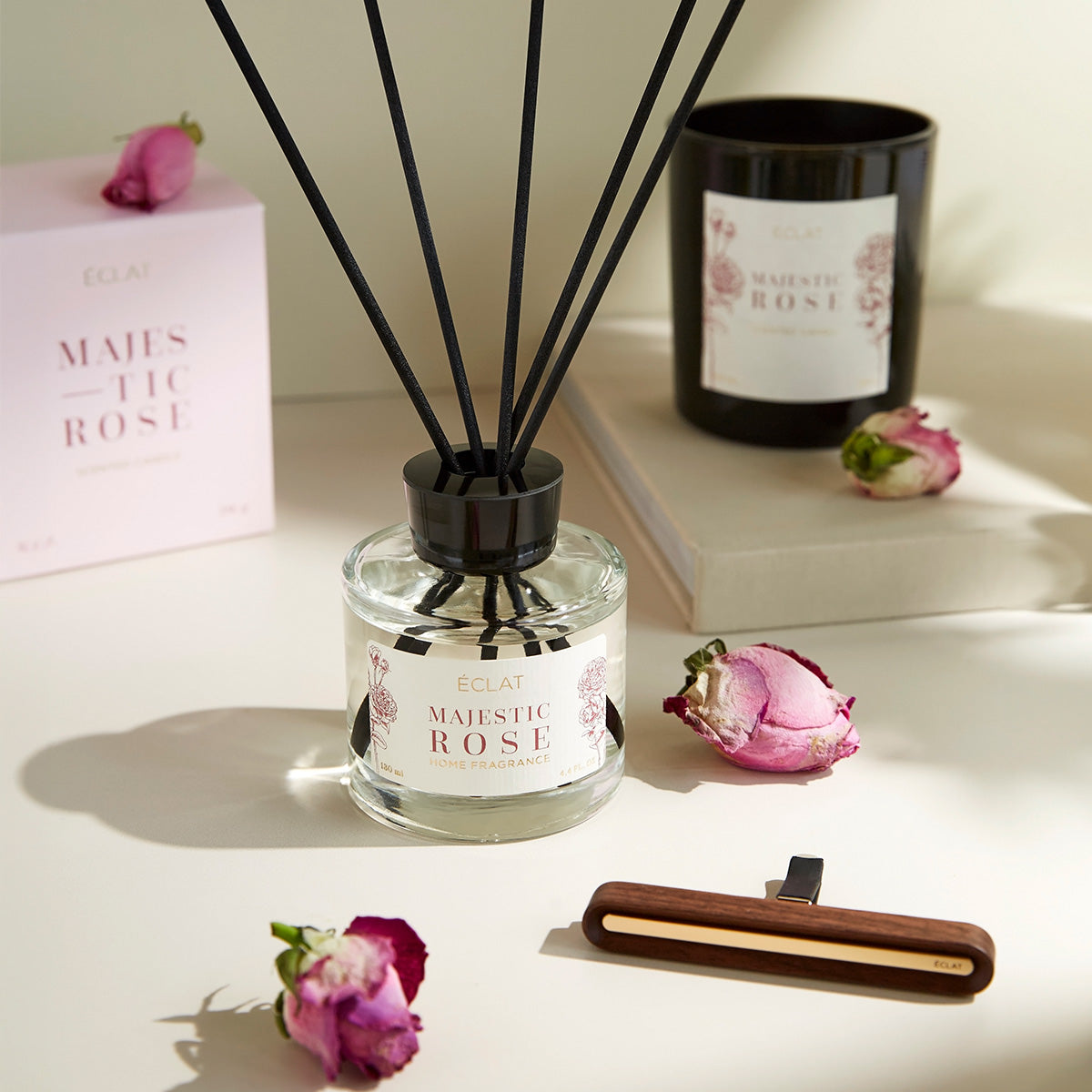 ÉCLAT Majestic Rose Sojowa Świeca Zapachowa